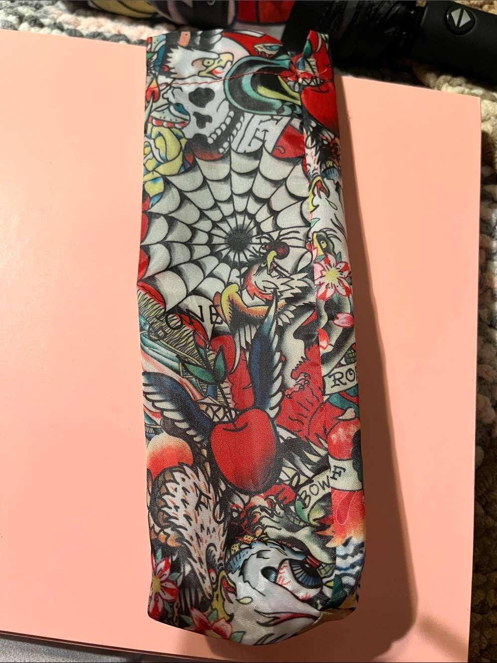 NWT Ed Hardy Black & Red Tattoo-Print Zip Wristlet and NWT Ed Hardy Umbrella 2pc - Picture 15 of 16